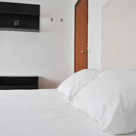 Center - Aloha Apartman Sevilla